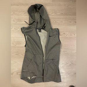 Men’s Nike vest